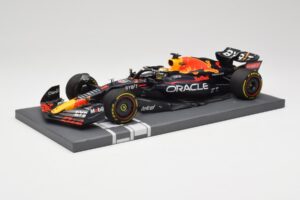 Oracle Red Bull Racing RB18 #33 M. Verstappen Mexican GP 2022 Minichamps 1:18 113222001 Ρητίνη - εικόνα 2 από 7
