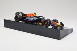 Oracle Red Bull Racing RB19 #33 M. Verstappen Miami GP 2023 Case Edition Minichamps 1:18 113233501 Ρητίνη - εικόνα 4 από 7