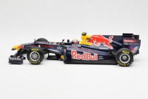 Red Bull Racing RB7 #2 M. Webber Showcar F1 2011 Minichamps 1:18 110110072 Μέταλλο - εικόνα 3 από 6