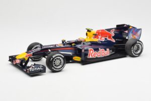Red Bull Racing Renault RB6 #6 M. Webber F1 2010 Minichamps 1:18 110100006 Μέταλλο