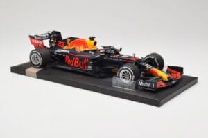 Red Bull RB16 #33 M. Verstappen Red Bull Racing 70th Anniversary GP Winner 2020 Minichamps 1:18 113200533-M1 Ρητίνη - εικόνα 4 από 7