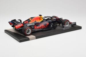 Red Bull RB16B #33 M. Verstappen Abu Dhabi GP 2021 Winner Missing Figurine & Pitboard Minichamps 1:18 113212333 Ρητίνη - εικόνα 3 από 7