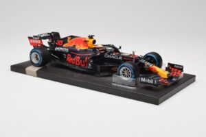 Red Bull RB16B #33 M. Verstappen Belgian GP 2021 Winner Minichamps 1:18 113211333 Ρητίνη - εικόνα 4 από 7