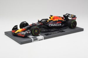 Red Bull RB18 #1 M. Verstappen Japan GP Winner No Figure 2022 Minichamps 1:18 113221801B Μέταλλο - εικόνα 2 από 7