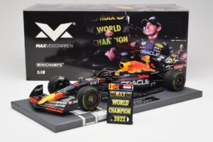 Red Bull RB18 #1 M. Verstappen Japan GP Winner No Figure & Pitboard 2022 Minichamps 1:18 113221801FB Μέταλλο - εικόνα 6 από 7