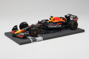 Red Bull Racing RB18 #1 M. Verstappen Japan GP Winner 2022 Minichamps 1:18 113221801FB-R1 Μέταλλο - εικόνα 2 από 8