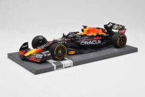 Red Bull RB18 Oracle #1 M. Verstappen Abu Dhabi GP 2022 Winner Minichamps 1:18 113222201 Ρητίνη - εικόνα 2 από 7
