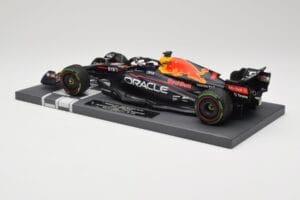 Red Bull RB18 Oracle #1 M. Verstappen Japanese GP 2022 World Champion Minichamps 1:18 113221801 Ρητίνη - εικόνα 5 από 7