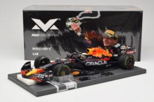 Red Bull RB18 #1 M. Verstappen Emilia Romagna GP 2022 Winner Minichamps 1:18 113220401 Ρητίνη - εικόνα 7 από 7