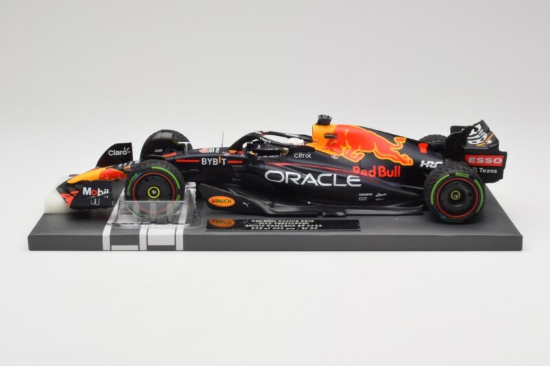 Red Bull RB18 #1 M. Verstappen Emilia Romagna GP 2022 Winner Minichamps 1:18 113220401 Ρητίνη