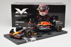 Red Bull RB19 Oracle #1 M. Verstappen Bahrain GP 2023 Winner Minichamps 1:18 113230201 Ρητίνη - εικόνα 7 από 7