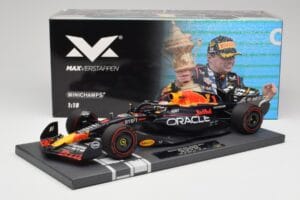 Red Bull RB19 Oracle #1 M. Verstappen British GP 2023 Winner Minichamps 1:18 113231101 Ρητίνη - εικόνα 7 από 7