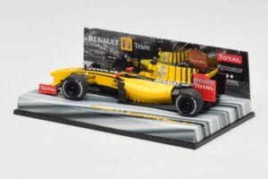 Renault R30 #11 R. Kubica Race Car 2010 Minichamps 1:43 403100081 Μέταλλο - εικόνα 3 από 6