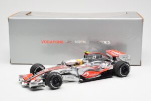 McLaren MP4-22 Mercedes #2 L. Hamilton 2007 Dealer Edition Minichamps 1:18 530071802 Μέταλλο - εικόνα 6 από 6