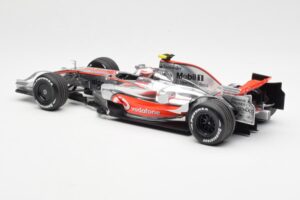 McLaren MP4-23 Mercedes #23 H. Kovalainen 2008 Minichamps 1:18 530081823 Μέταλλο - εικόνα 5 από 6