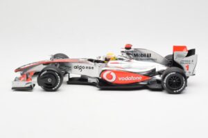McLaren MP4-24 #1 L. Hamilton 2009 Dealer Edition Minichamps 1:18 503091801 Μέταλλο - εικόνα 3 από 6