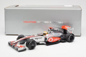 McLaren MP4-24 #1 L. Hamilton 2009 Dealer Edition Minichamps 1:18 503091801 Μέταλλο - εικόνα 6 από 6