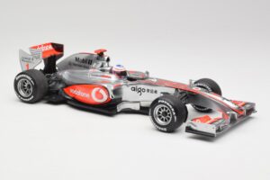 McLaren MP4-25 Vodafone #1 J. Button F1 2010 Minichamps 1:18 530101871-R1 Μέταλλο - εικόνα 4 από 7