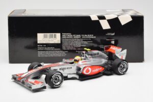 Vodafone McLaren Mercedes MP4-25 #3 L. Hamilton F1 Showcar 2010 Minichamps 1:18 530101872 Μέταλλο - εικόνα 6 από 6
