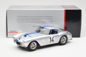 Ferrari 250 GT SWB #14 P. Noblet / J. Guichet Team Noblet 3rd Place 24 Hours of Le Mans 1961 CMC 1:18 M-079 Μέταλλο - εικόνα 6 από 6