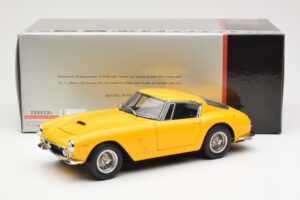 Ferrari 250 GT SWB Κίτρινο CMC 1:18 M-054 Μέταλλο - εικόνα 6 από 6