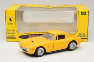 Ferrari 250 GT Berlinetta Κίτρινο Jouef Evolution 1:18 301200 Μέταλλο - εικόνα 8 από 8