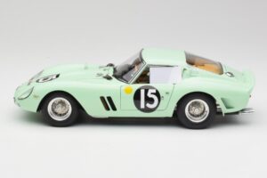 Ferrari 250 GTO #15 S. Moss / G. Hill Goodwood 1962 CMC 1:18 M-247 Μέταλλο - εικόνα 3 από 6