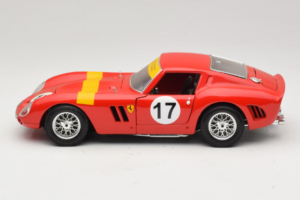 Ferrari 250 GTO #17 Bburago Sammlerborse Κόκκινο Bburago 1:18 3007-P1 Μέταλλο - εικόνα 4 από 8