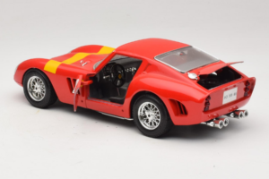 Ferrari 250 GTO #17 Bburago Sammlerborse Κόκκινο Bburago 1:18 3007-P1 Μέταλλο - εικόνα 5 από 8