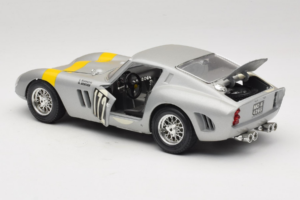 Ferrari 250 GTO #172 L. Bianchi / G. Berger Tour de France 1962 Ασημί Περιορισμένη Έκδοση Bburago 1:18 3011-S1 Μέταλλο - εικόνα 5 από 8