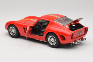 Ferrari 250 GTO #19 Κόκκινο Ρίγες 1962 Bburago 1:18 3011-P3 Μέταλλο - εικόνα 5 από 8