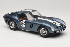 Ferrari 250 GTO #24 Μπλε Λευκή Ρίγα 1962 Bburago 1:18 3011-B2 Μέταλλο - εικόνα 6 από 8