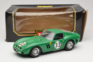 Ferrari 250 GTO #33 Πράσινο Bburago 1:18 3011-G1 Μέταλλο - εικόνα 8 από 8