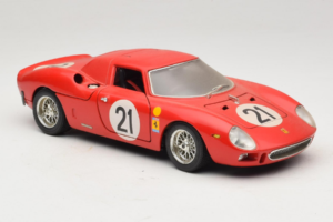 Ferrari 250 LM #21 M. Gregory / J. Rindt 24 Hours of Le Mans 1965 Bburago 1:18 3033-P2 Μέταλλο - εικόνα 6 από 8