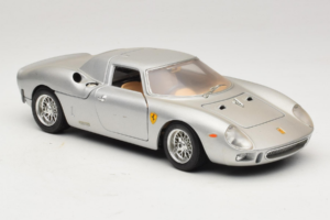 Ferrari 250 LM Ασημί Bburago 1:18 3033-S1 Μέταλλο - εικόνα 6 από 8