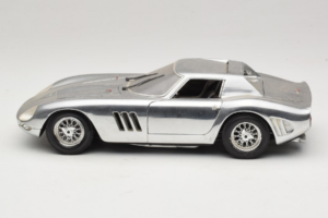 Ferrari 275 GTB Chrome Ασημί Guiloy 1:18 B004 Μέταλλο - εικόνα 4 από 8