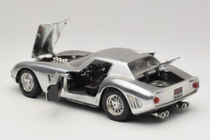 Ferrari 275 GTB Chrome Ασημί Guiloy 1:18 B004 Μέταλλο - εικόνα 5 από 8