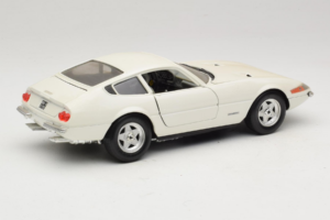 Ferrari 365 GTB/4 Daytona Berlina Λευκό Techno Giodi 1:18 74007 Μέταλλο - εικόνα 3 από 8