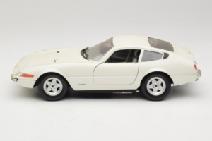 Ferrari 365 GTB/4 Daytona Berlina Λευκό Techno Giodi 1:18 74007 Μέταλλο - εικόνα 4 από 8