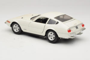 Ferrari 365 GTB/4 Daytona Berlina Λευκό Techno Giodi 1:18 74007 Μέταλλο - εικόνα 7 από 8