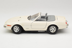 Ferrari 365 GTS/4 Spider Λευκό Techno Giodi 1:18 40028 Μέταλλο - εικόνα 4 από 8