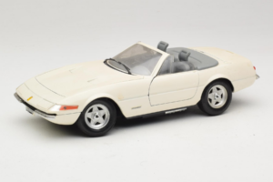 Ferrari 365 GTS/4 Spider Λευκό Techno Giodi 1:18 40028 Μέταλλο