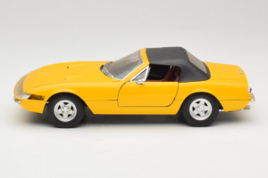 Ferrari 365 GTS Κίτρινο Με Μαύρη Οροφή Solido 1:18 8018 Μέταλλο - εικόνα 4 από 8