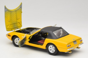 Ferrari 365 GTS Κίτρινο Με Μαύρη Οροφή Solido 1:18 8018 Μέταλλο - εικόνα 5 από 8