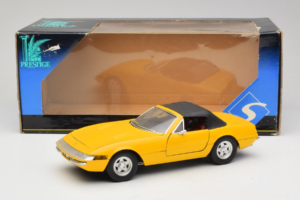 Ferrari 365 GTS Κίτρινο Με Μαύρη Οροφή Solido 1:18 8018 Μέταλλο - εικόνα 8 από 8