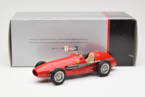 Ferrari 500 F2 #1 A. Ascari F1 Double World Champion 1952-1953 CMC 1:18 M-056 Μέταλλο - εικόνα 6 από 6