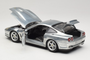 Ferrari 550 Maranello Chrome Silver Hot Wheels 1:18 25740 Μέταλλο - εικόνα 5 από 8