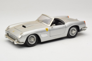 Ferrari California Καμπριολέ Ασημί Tonka 1:18 01109-S1 Μέταλλο