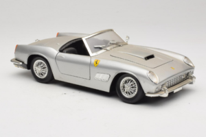 Ferrari California Καμπριολέ Ασημί Tonka 1:18 01109-S1 Μέταλλο - εικόνα 6 από 8