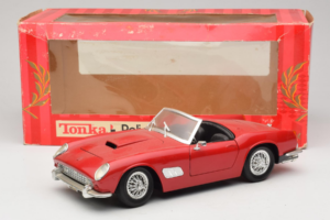 Ferrari California Καμπριολέ Κόκκινο Tonka 1:18 01109-P1 Μέταλλο - εικόνα 8 από 8